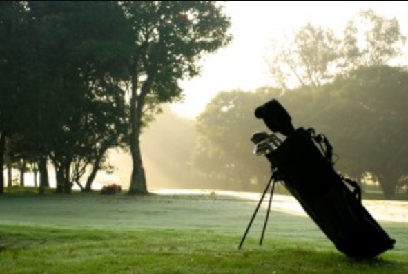 imagine teren de golf Clubul Diplomatilor - Bucuresti
